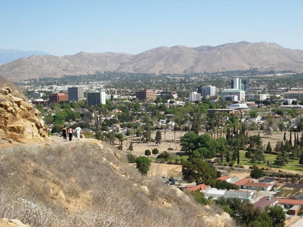 Riverside California property management fees guide for rental property owners